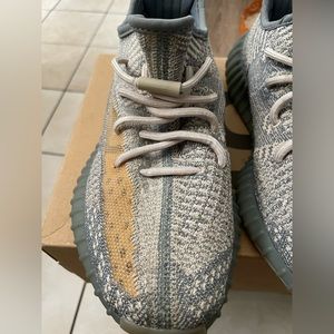 Yeezy Boost 350